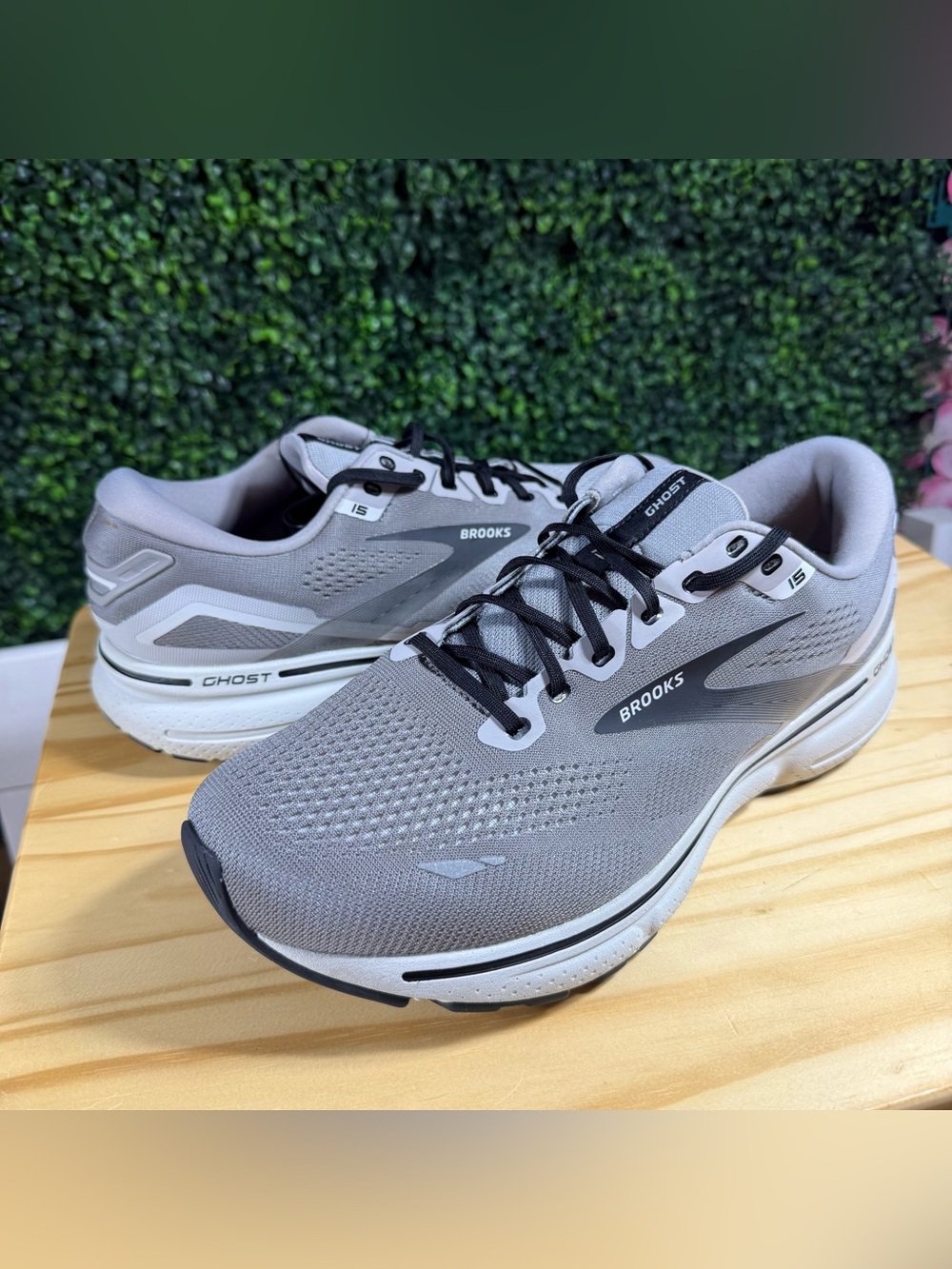 Brooks Ghost 15 Men’s Running Shoes Gray Black 4E Extra Wide Size 10.5
